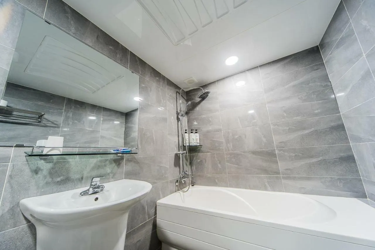 ** Motel Noble Hotel Incheon Güney Kore